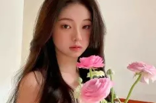 2025年娱乐圈八卦：明星恋情曝光粉丝热议